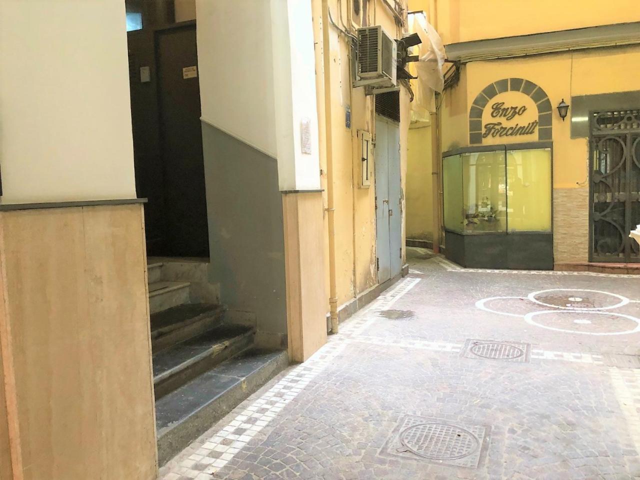 Case Vacanze " Il Duomo" Napoli Exterior foto